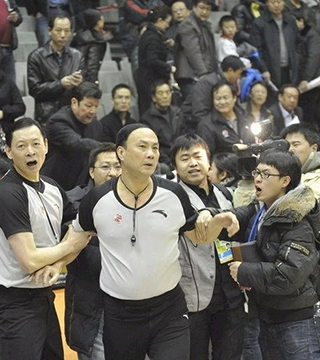 NBA交易市场最新动态：骑士完成引援,（NBA交易快讯：骑士敲定补强）