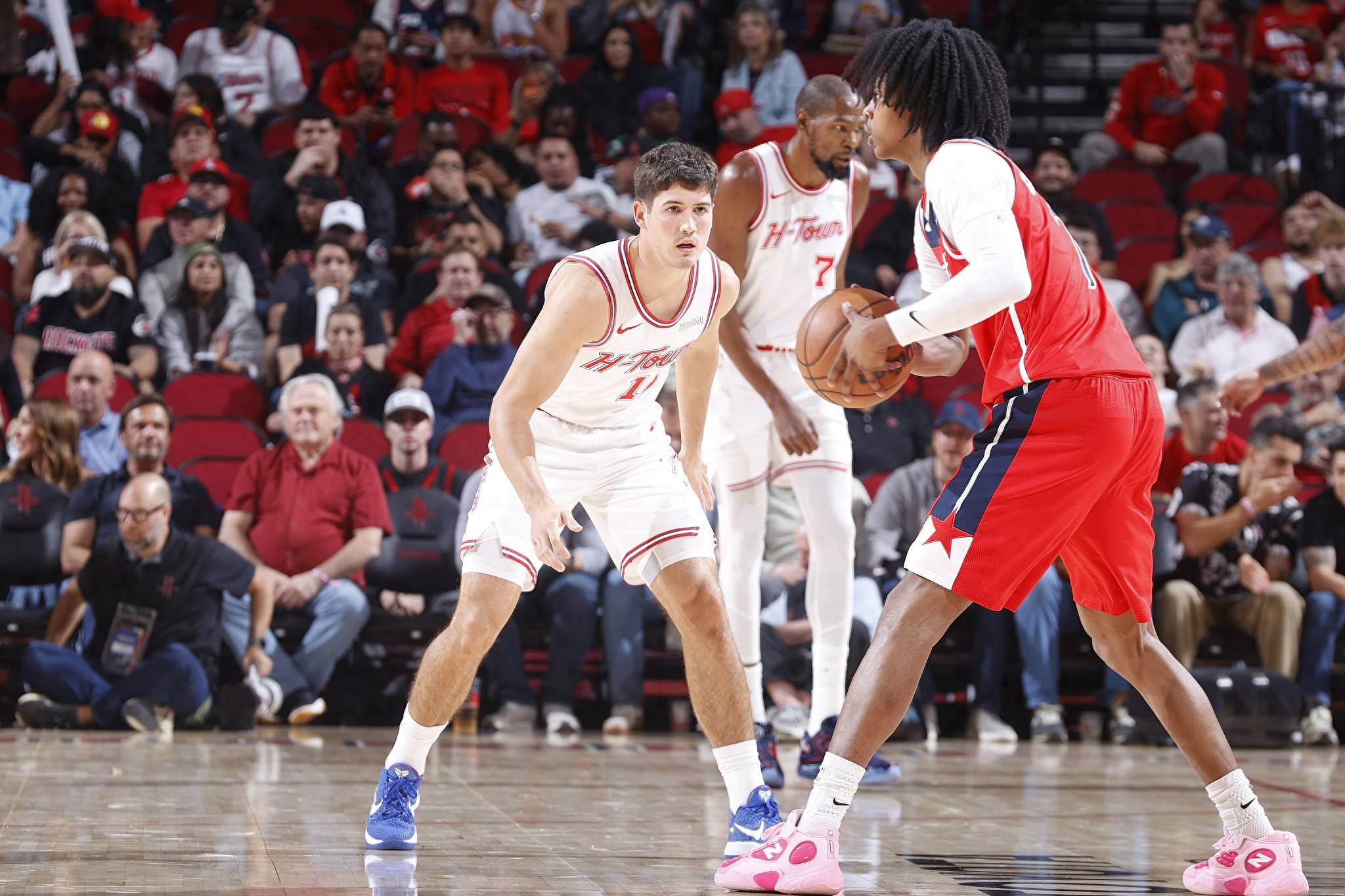 奇闻揭秘：巴西球星自掏腰包加盟中超，为追逐梦想付出数十万代价（巴西球星为圆梦自费数十万加盟中超）