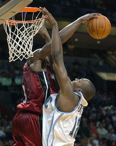 24位排名藏惊天逆转？郑钦文别被“财富自由”蒙蔽她的野心！（第24名背后酝酿大逆转？别让“财富自由”冲淡郑钦文的争冠野心）