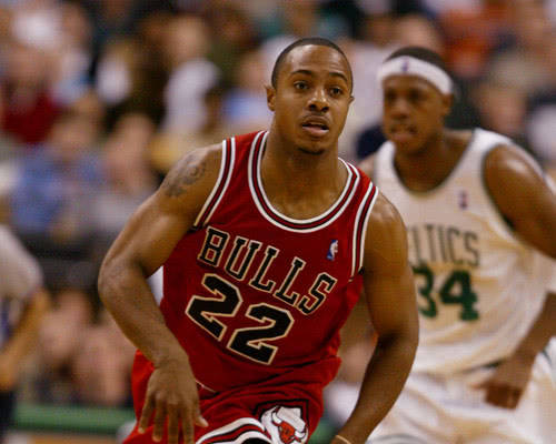 土媒：加拉塔萨雷想在冬窗签下吕迪格，后者合同将在明夏到期（土媒称加拉塔萨雷欲在冬窗引进吕迪格，其合同明夏到期）